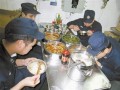 中国海军配新型远航食品 适合潜艇官兵食用